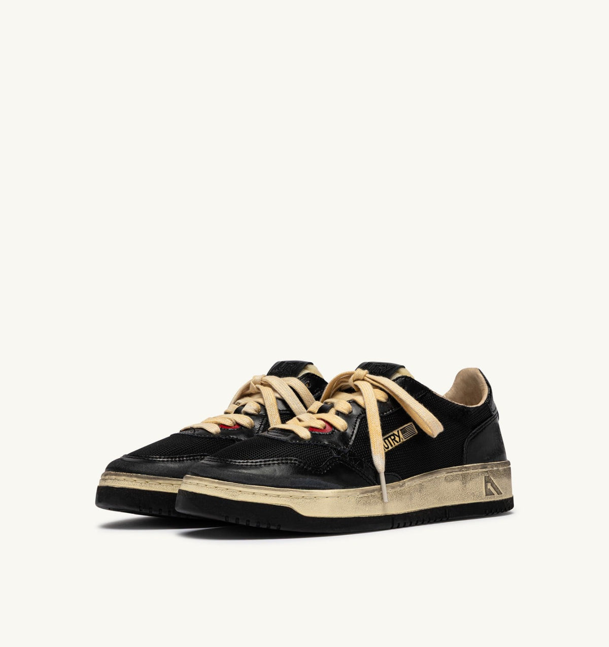 AUTRY MEDALIST LOW SUPER VINTAGE SNEAKERS IN BLACK LEATHER AND DRAGON MESH