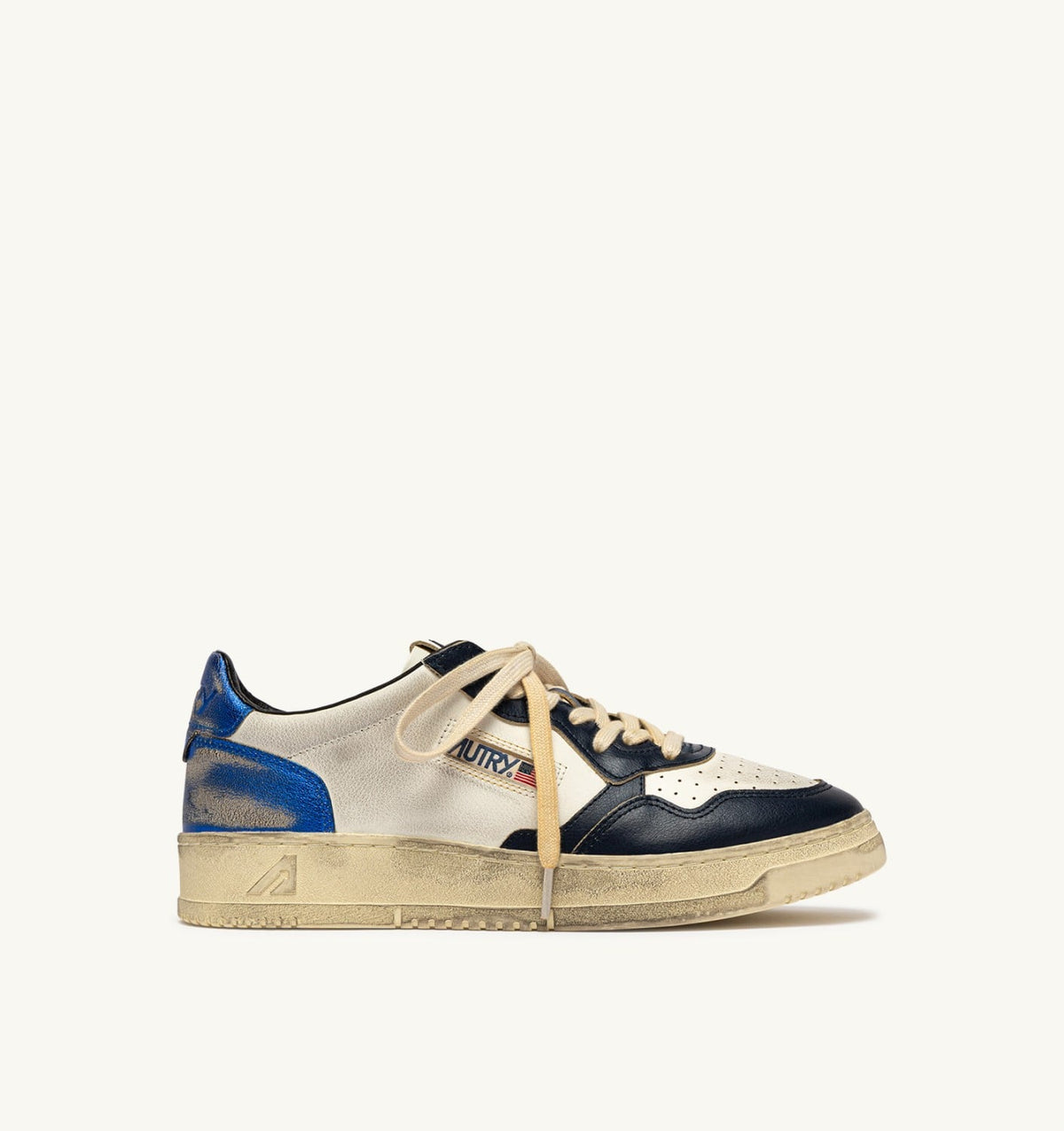 AUTRY MEDALIST LOW SUPER VINTAGE SNEAKERS IN WHITE, SPACE BLUE AND BLUE LEATHER