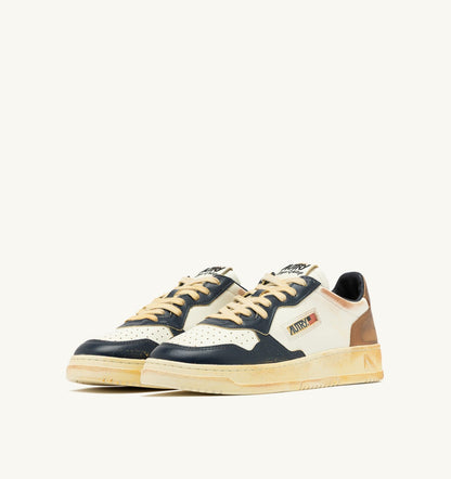 AUTRY MEDALIST LOW SUPER VINTAGE SNEAKERS IN WHITE COPPER AND SPACE LEATHER