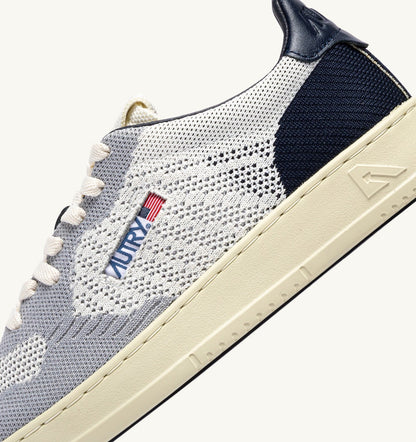 AUTRY MEDALIST EASEKNIT LOW SNEAKERS IN IVORY WHITE SPACE AND LOFT KNIT