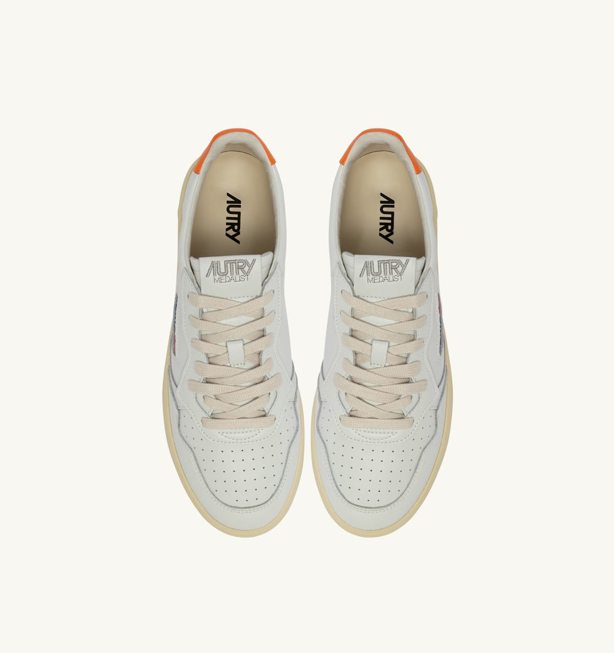 AUTRY MEDALIST LOW SNEAKERS IN WHITE AND PARSIMMON ORANGE LEATHER