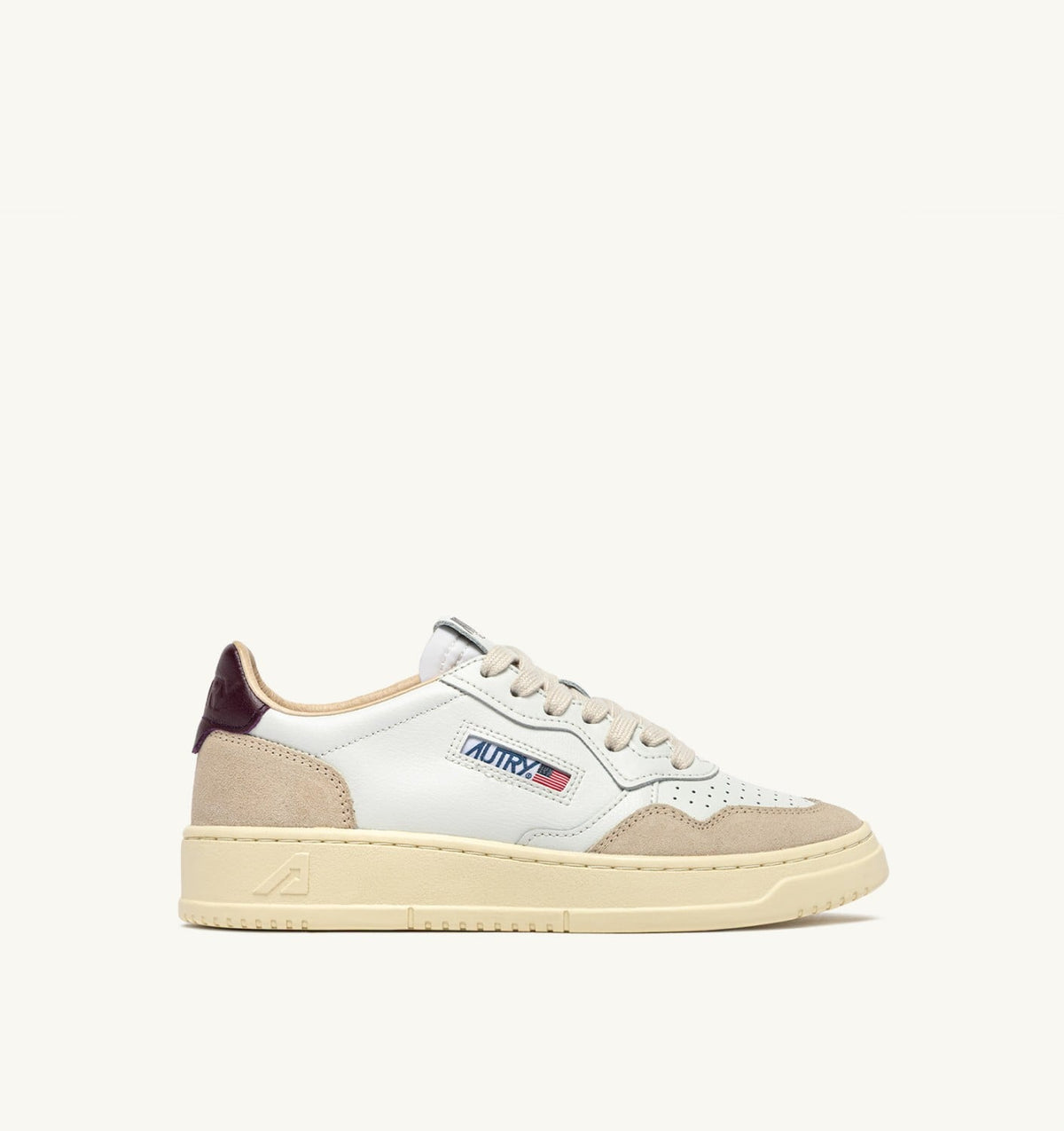 AUTRY MEDALIST LOW SNEAKERS IN WHITE LEATHER AND FIG SUEDE