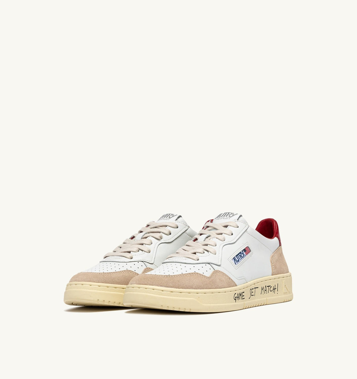 AUTRY MEDALIST LOW SNEAKERS IN WHITE AND RED SUEDE AND LEATHER WITH LETTERING