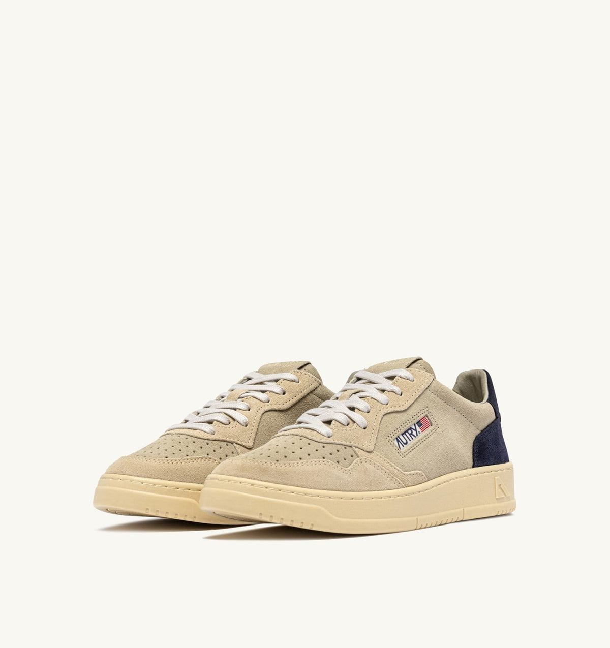AUTRY MEDALIST LOW TRICOLOR SNEAKERS IN SUEDE COLOR ECRU PAPYRUS AND BLUE SPACE