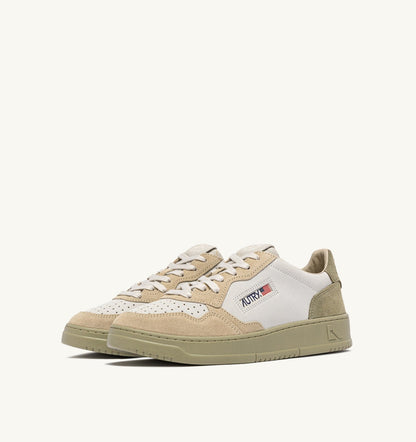 AUTRY MEDALIST LOW TRICOLOR SNEAKERS IN SUEDE COLOR WHITE SAND AND GRAY GREEN