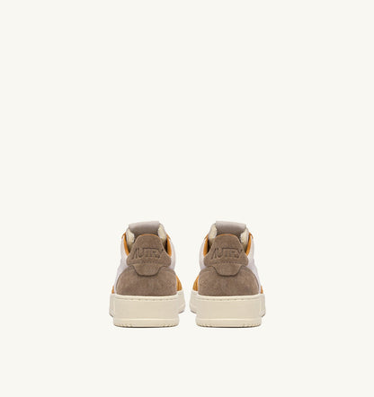 AUTRY MEDALIST LOW TRICOLOR SNEAKERS IN SUEDE COLOR ANTELOPE WHITE AND BROWN MUSCAT
