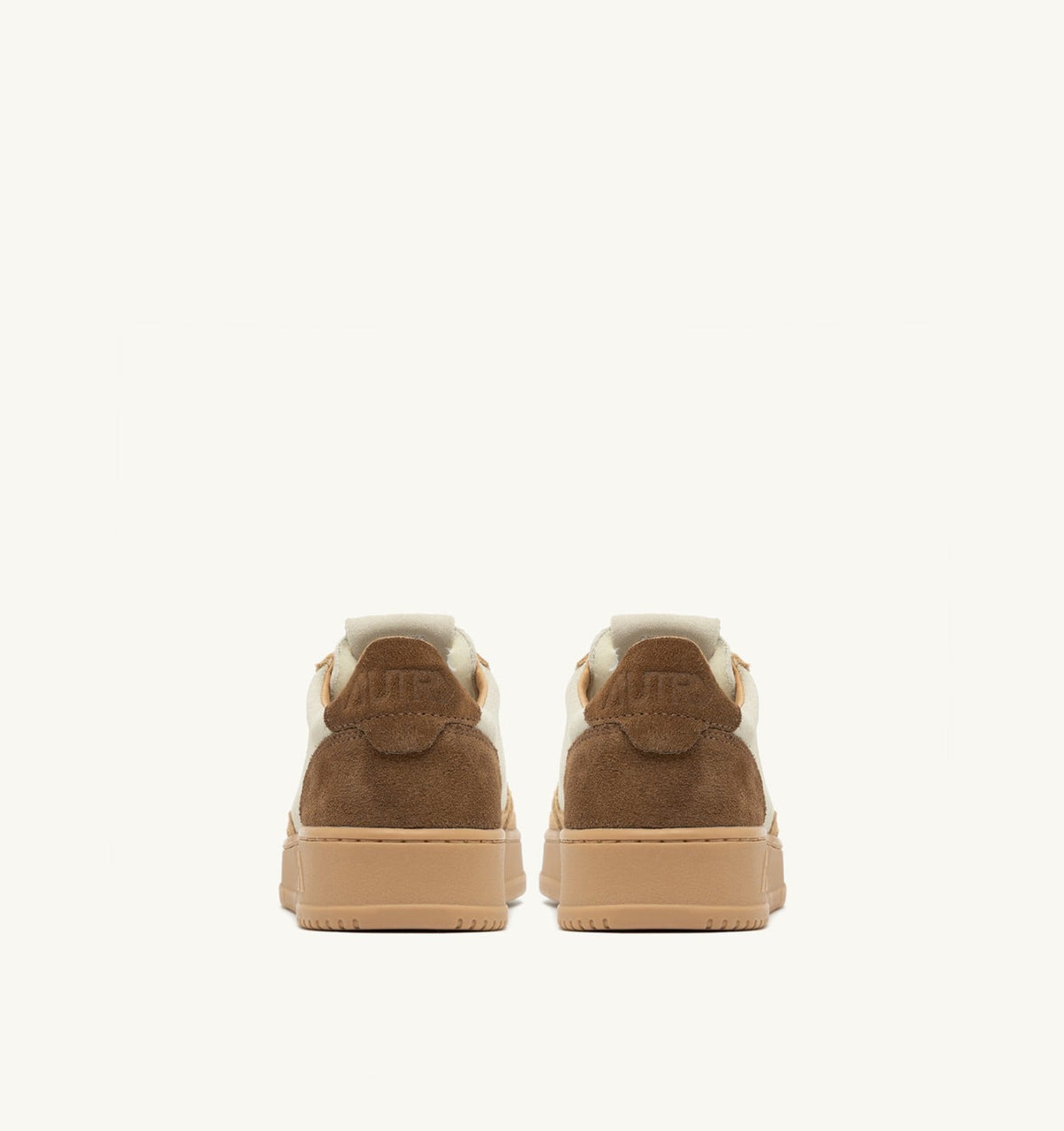 AUTRY MEDALIST LOW TRICOLOR SNEAKERS IN TUNDRA EGG AND PEANUT SUEDE