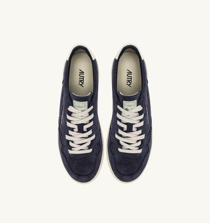 AUTRY MEDALIST LOW SNEAKERS IN SPACE AND WHITE SUEDE