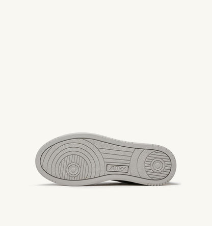 AUTRY MEDALIST LOW BICOLOR SNEAKERS IN WHITE AND VAPOR LEATHER