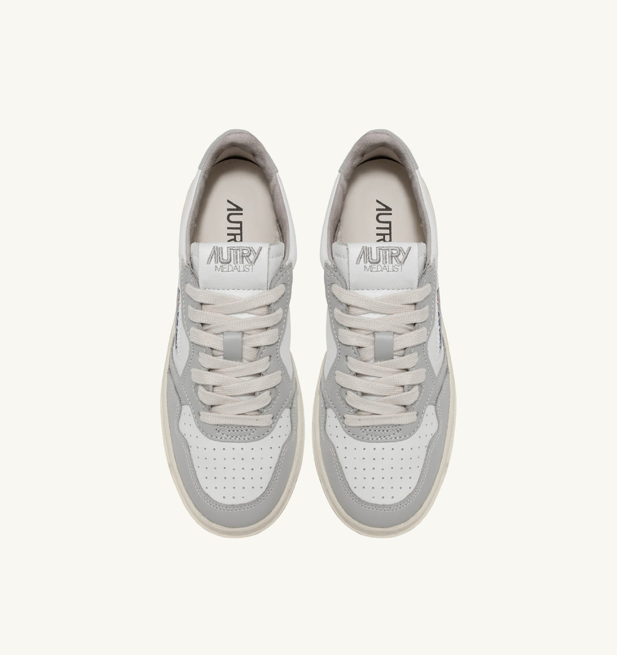AUTRY MEDALIST LOW BICOLOR SNEAKERS IN WHITE AND VAPOR LEATHER