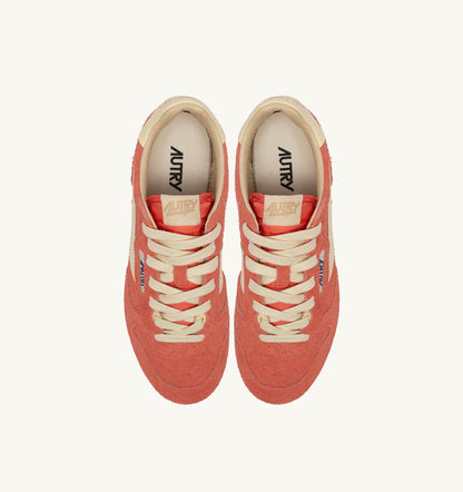 AUTRY WINDSPIN SNEAKERS IN BLUSH AND RUTABAGA SUEDE AND LEATHER