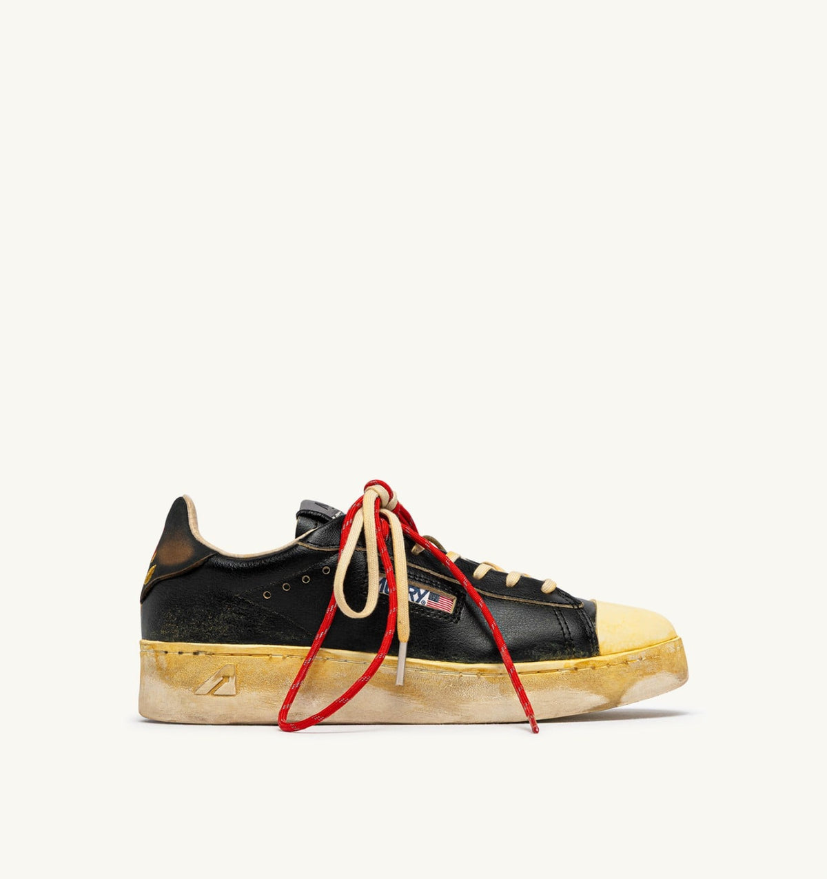 AUTRY DALLAS LOW SUPER VINTAGE SNEAKERS IN BLACK LEATHER