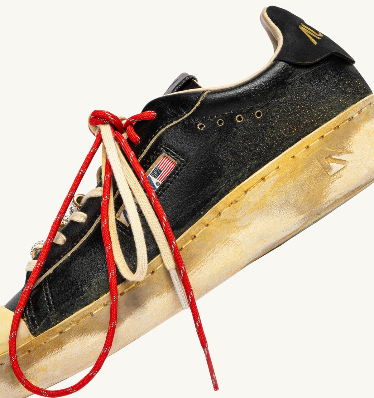 AUTRY DALLAS LOW SUPER VINTAGE SNEAKERS IN BLACK LEATHER