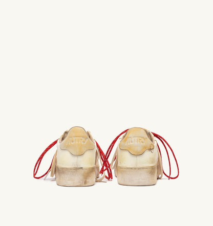 AUTRY DALLAS LOW SUPER VINTAGE SNEAKERS IN MARSHMALLOW LEATHER