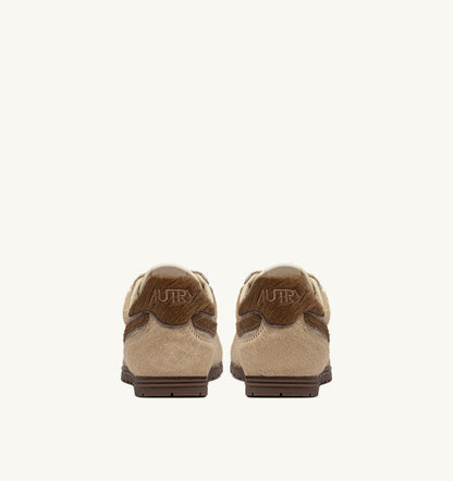 AUTRY WINDSPIN SNEAKERS IN BEIGE AND BROWN PONY HAIR EFFECT