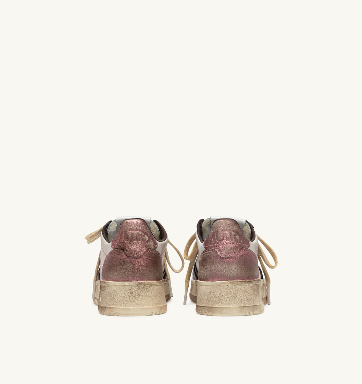 AUTRY MEDALIST LOW SUPER VINTAGE SNEAKERS IN WHITE, PEONY AND HOT FUDGE LEATHER