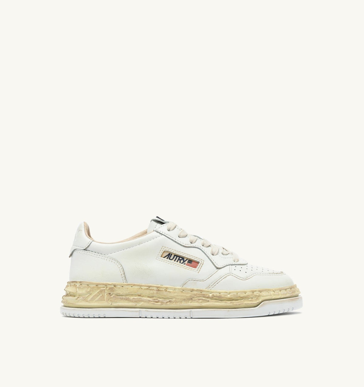 AUTRY MEDALIST LOW SUPER VINTAGE 'Autry x Maison MIHARA YASUHIRO General Scale.' SNEAKERS IN WHITE LEATHER