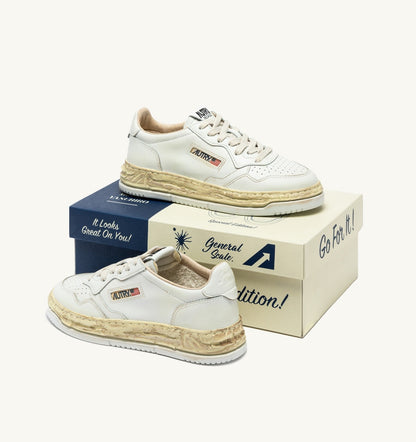 AUTRY MEDALIST LOW SUPER VINTAGE 'Autry x Maison MIHARA YASUHIRO General Scale.' SNEAKERS IN WHITE LEATHER