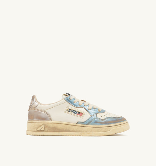 AUTRY MEDALIST LOW SUPER VINTAGE SNEAKERS IN SILVER AND BLUE LEATHER