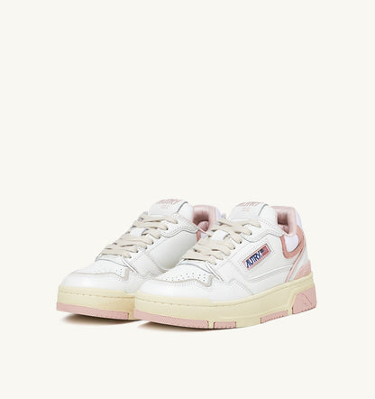 AUTRY CLC LOW SNEAKERS IN WHITE LEATHER AND POWDER PINK SUEDE