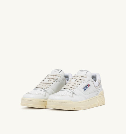 AUTRY CLC LOW SNEAKERS IN WHITE LEATHER AND SUEDE