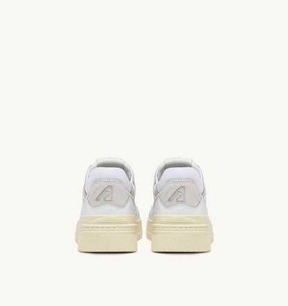 AUTRY CLC LOW SNEAKERS IN WHITE LEATHER AND SUEDE