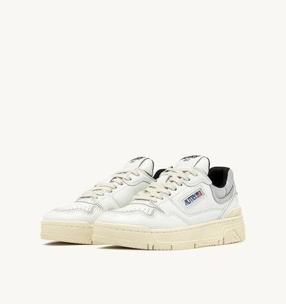 AUTRY CLC LOW SNEAKERS IN WHITE LEATHER AND SILVER SUEDE