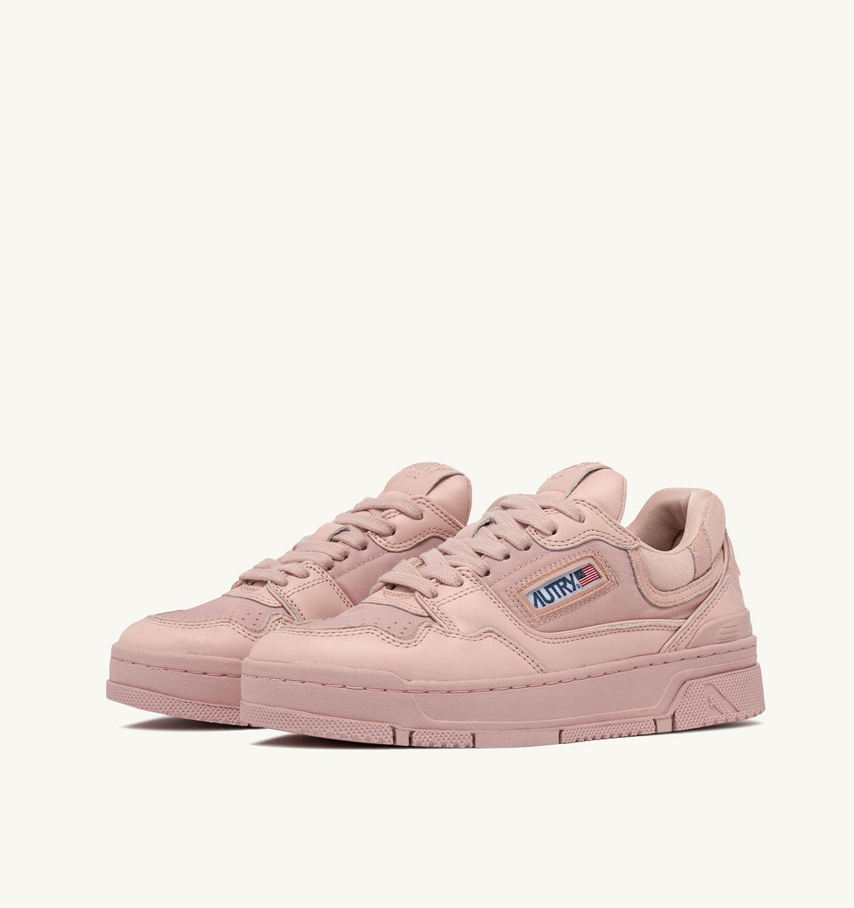 AUTRY CLC LOW SNEAKERS IN PEACH WHIP LEATHER