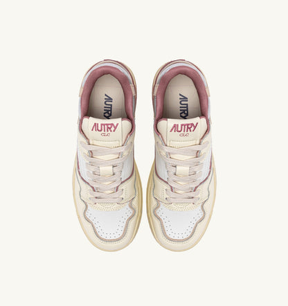 AUTRY CLC LOW SNEAKERS IN WHISPER WHITE ASH ROSE AND SILVER LEATHER