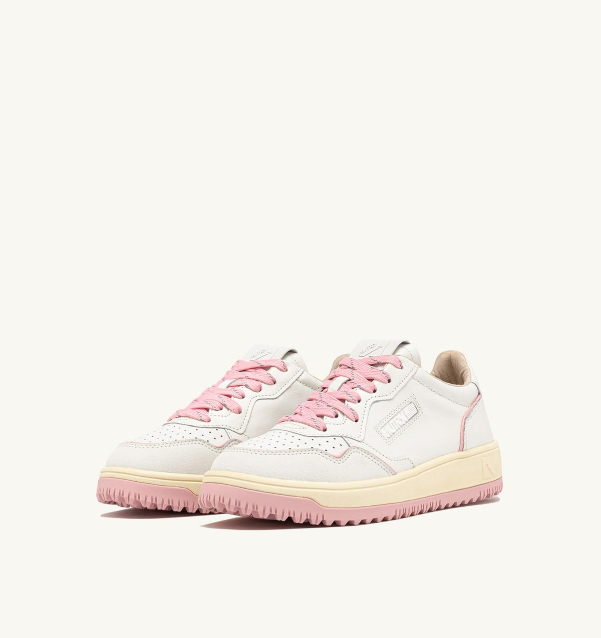 AUTRY GOLF LOW SNEAKERS IN WHITE AND CORAL BLUSH LEATHER