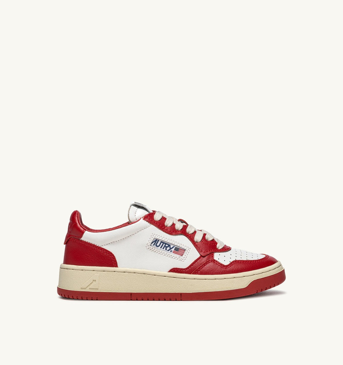 AUTRY MEDALIST LOW BICOLOR SNEAKERS IN WHITE AND RED LEATHER