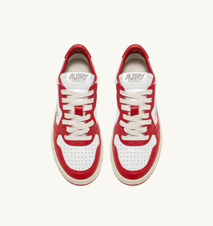 AUTRY MEDALIST LOW BICOLOR SNEAKERS IN WHITE AND RED LEATHER