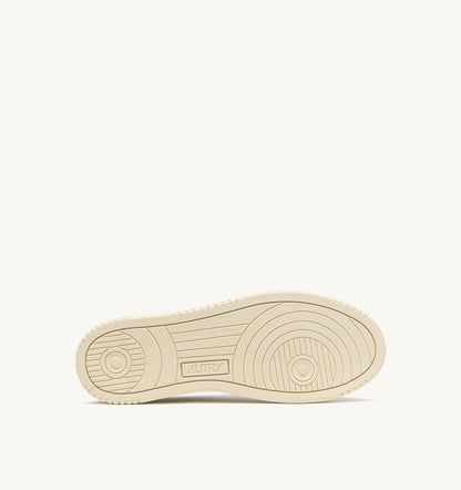 AUTRY DALLAS LOW SNEAKERS IN DAIQUIRI GREEN AND MARSHMALLOW LEATHER