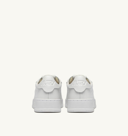 AUTRY DALLAS LOW SNEAKERS IN WHITE LEATHER