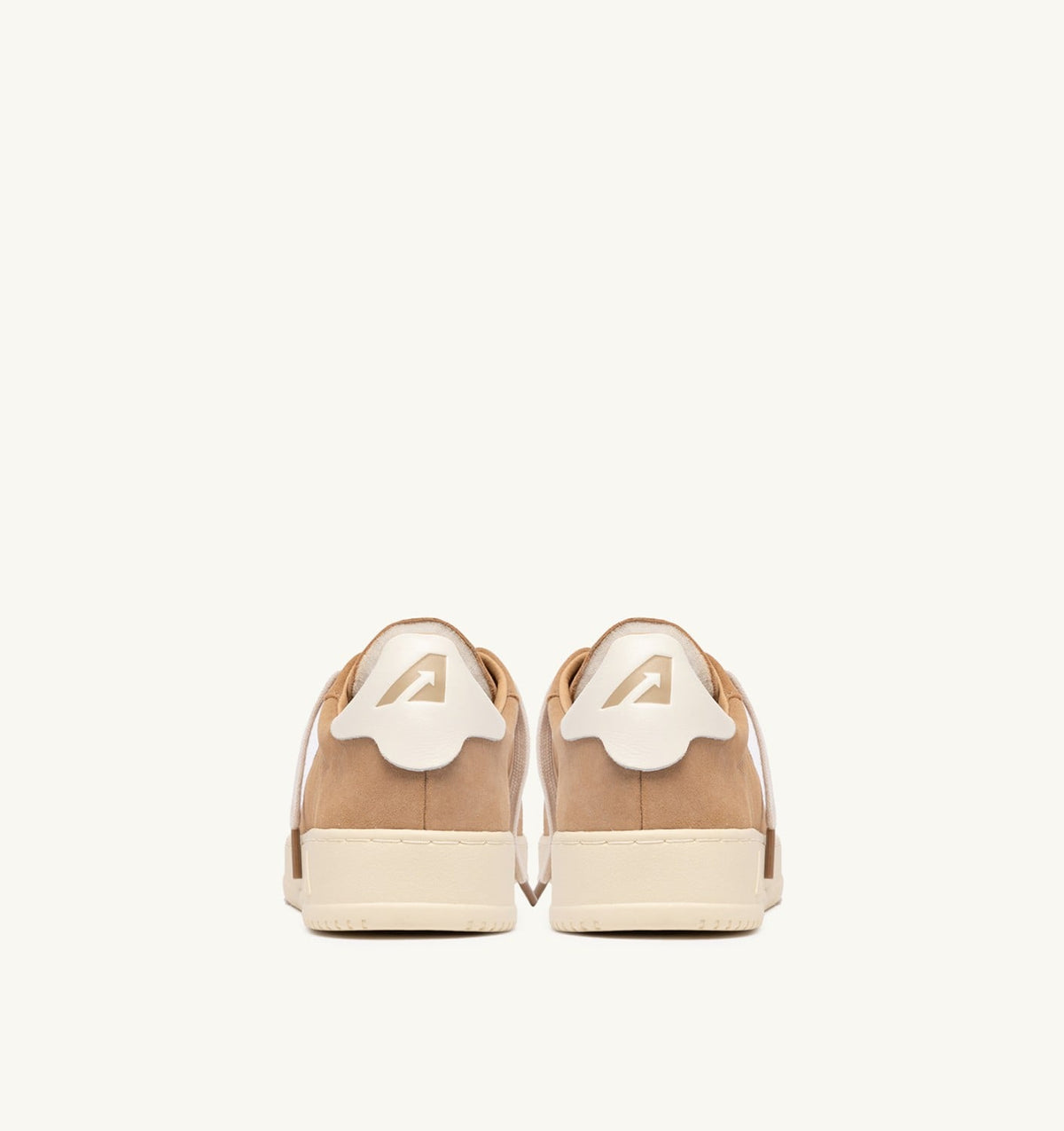 AUTRY DALLAS LOW SNEAKERS IN PEANUT SUEDE