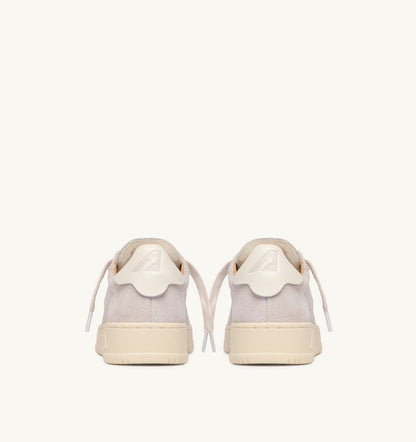 AUTRY DALLAS LOW SNEAKERS IN WHITE SUEDE