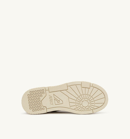 AUTRY CLC LOW SNEAKERS IN PLATINUM LEATHER AND SUEDE
