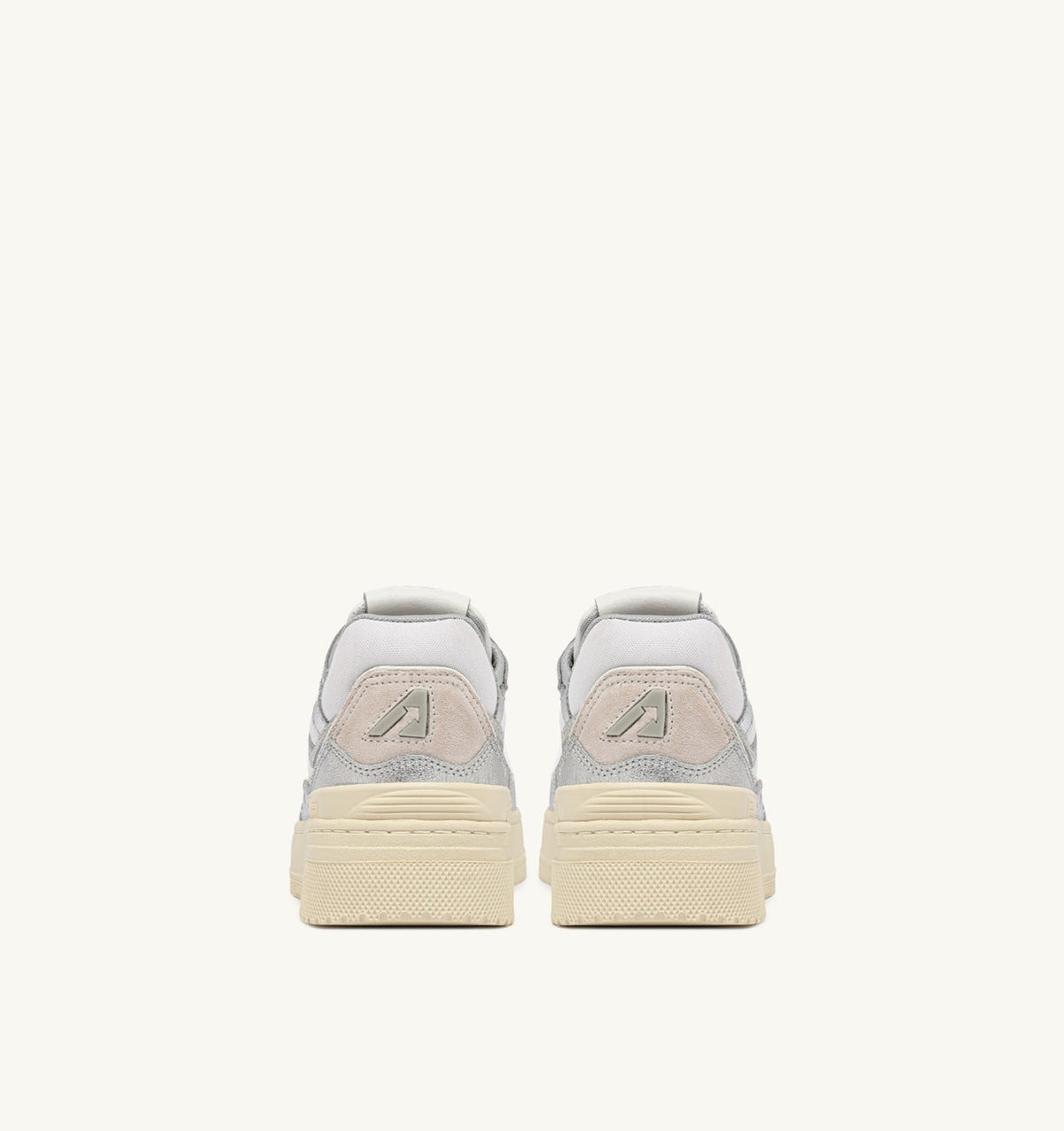 AUTRY CLC LOW SNEAKERS IN SILVER-TONE LEATHER