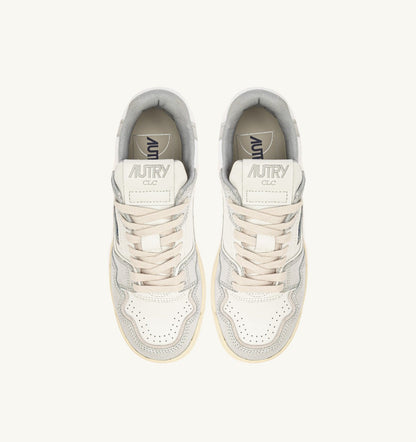 AUTRY CLC LOW SNEAKERS IN SILVER-TONE LEATHER