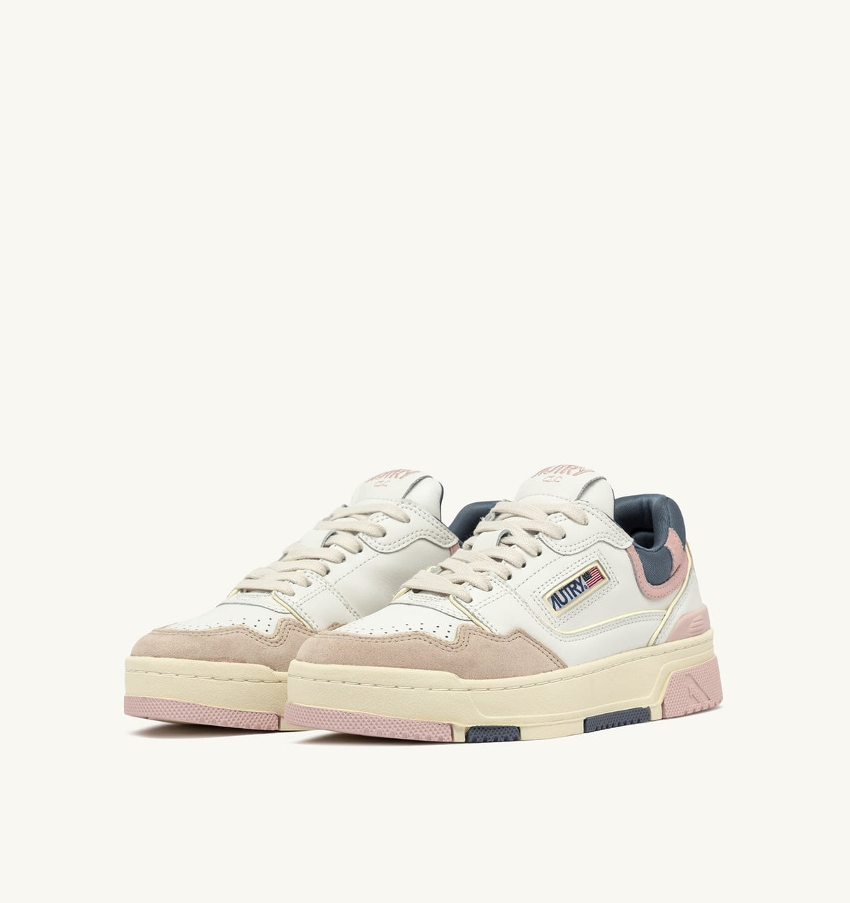 AUTRY CLC LOW SNEAKERS IN WHITE AND PEACH WHIP LEATHER SUEDE