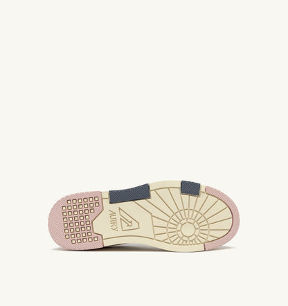 AUTRY CLC LOW SNEAKERS IN WHITE AND PEACH WHIP LEATHER SUEDE
