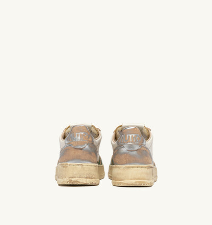 AUTRY MEDALIST LOW SUPER VINTAGE SNEAKERS IN GUN AND GREEN LEATHER