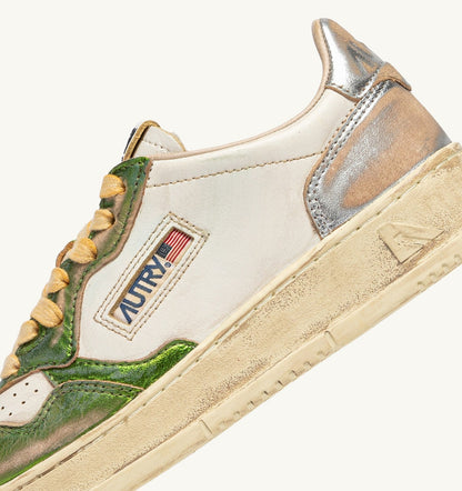 AUTRY MEDALIST LOW SUPER VINTAGE SNEAKERS IN GUN AND GREEN LEATHER