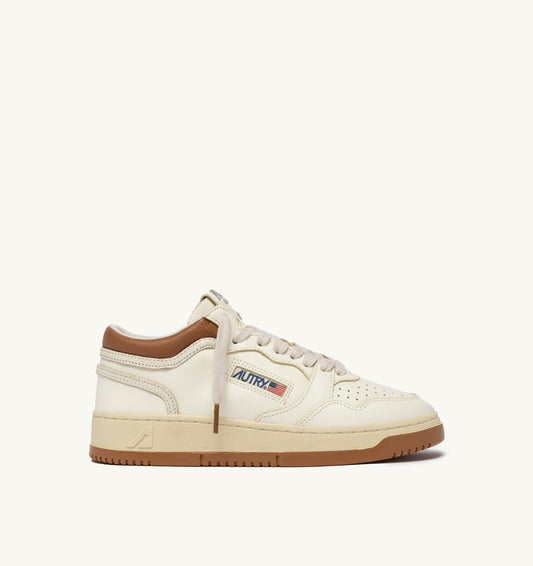 AUTRY MED-WAY SNEAKERS IN LEATHER COLOR MARSHMALLOW AND BROWN SUGAR