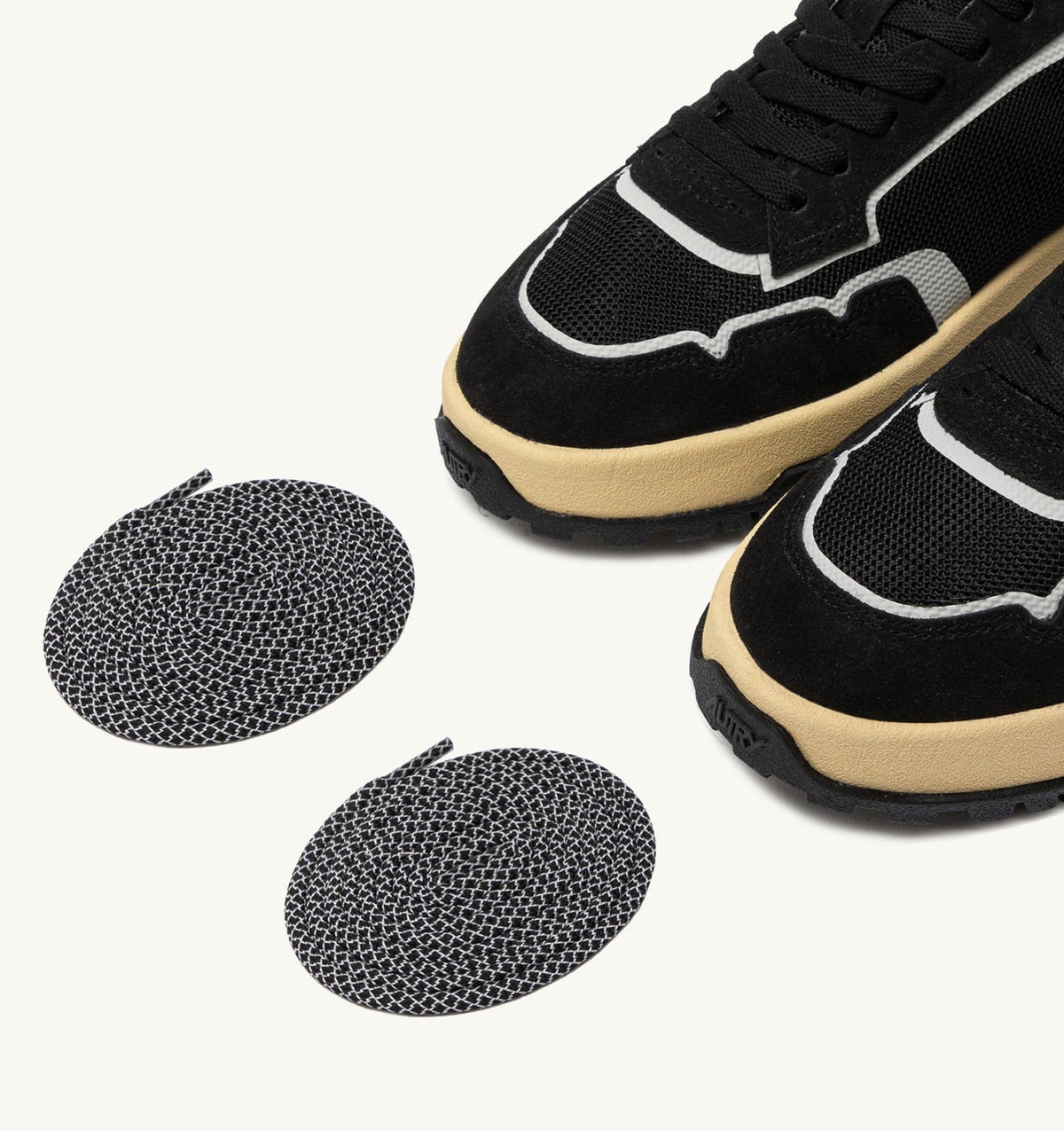 AUTRY WILDPACE LOW SNEAKERS IN BLACK DRAGON MESH AND SUEDE