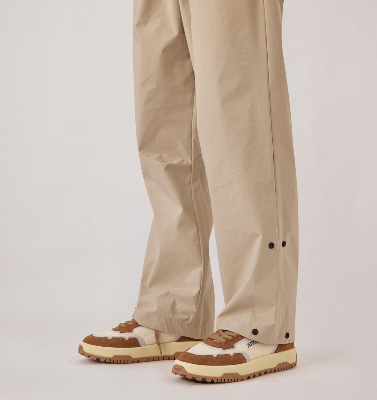 AUTRY WILDPACE LOW SNEAKERS IN MESH AND SUEDE COLOR MARSHMALLOW AND CIGAR