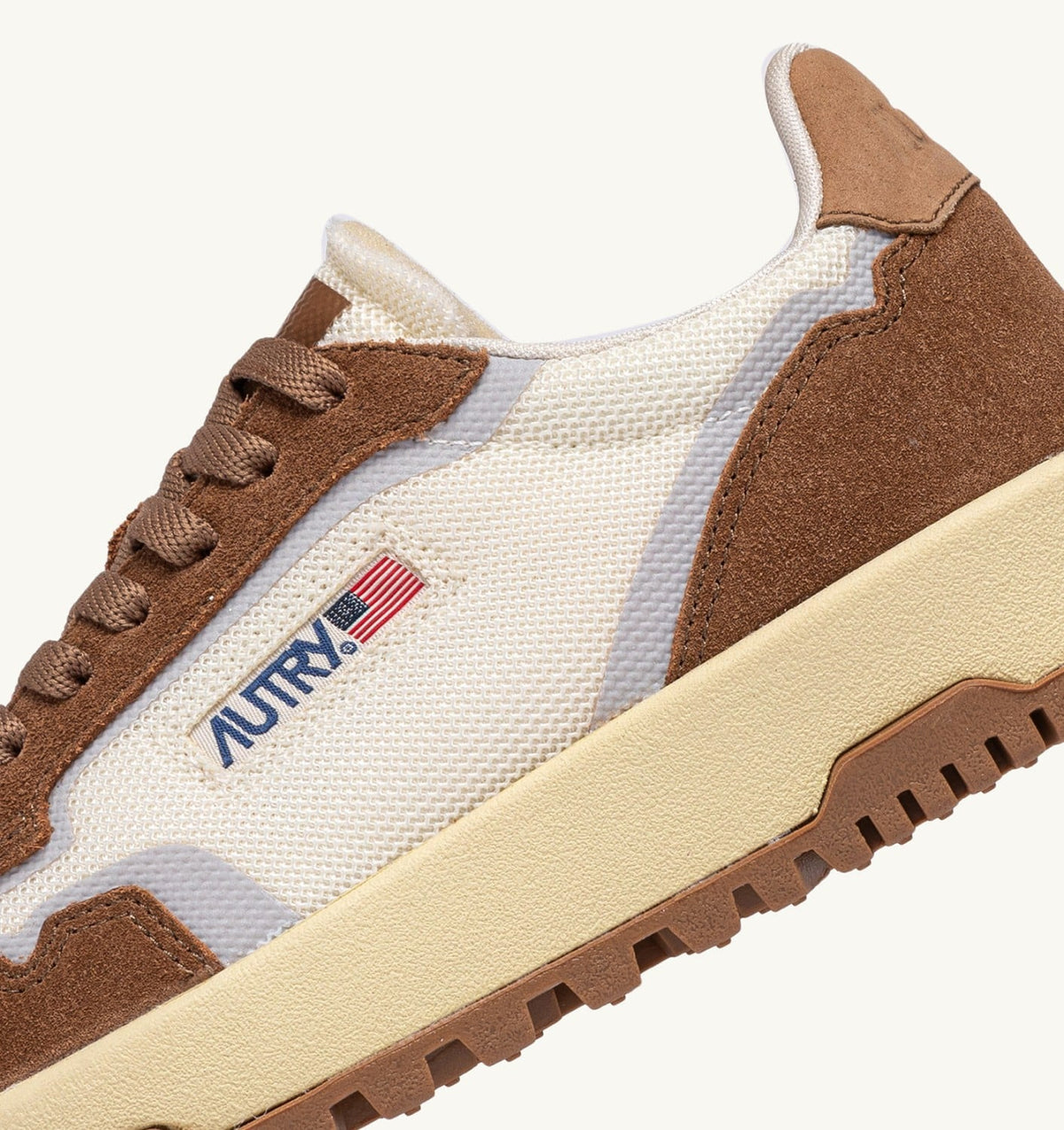 AUTRY WILDPACE LOW SNEAKERS IN MESH AND SUEDE COLOR MARSHMALLOW AND CIGAR