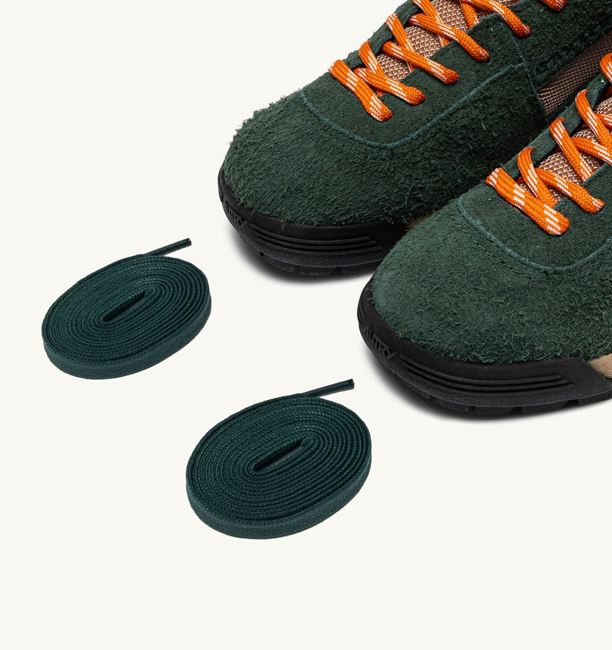 AUTRY MALGA COURCHEVEL IN PINE AND ORANGE OCHRE SUEDE