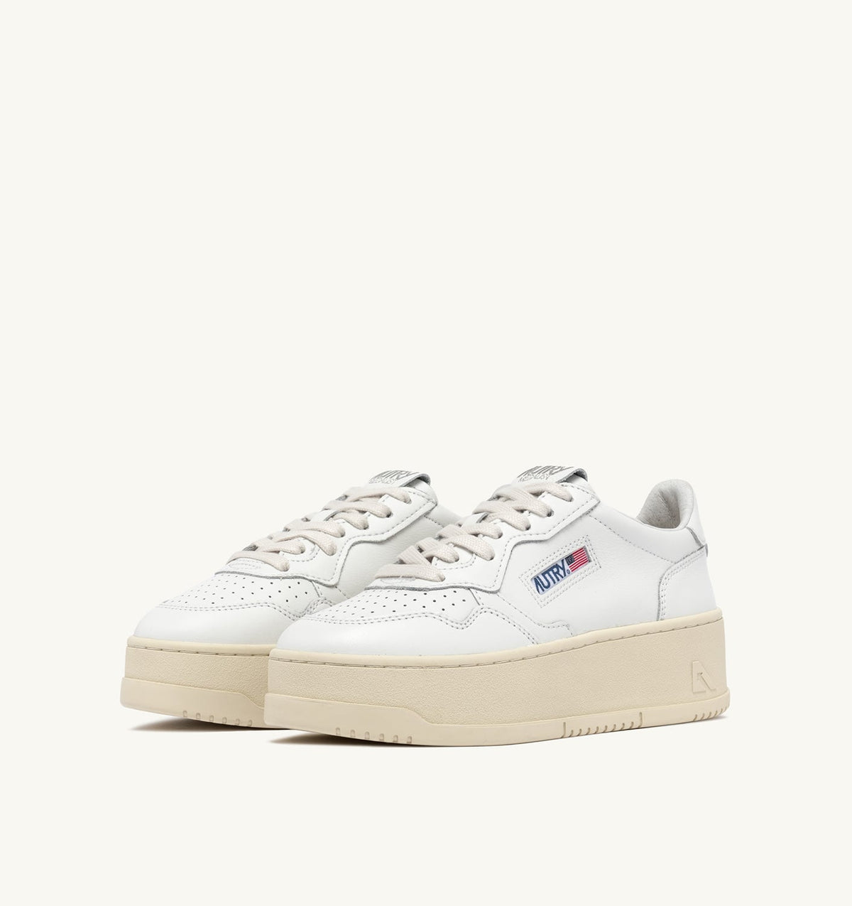 AUTRY MEDALIST PLATFORM SNEAKERS IN WHITE LEATHER