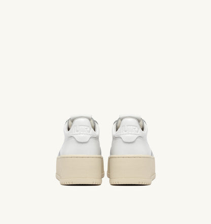 AUTRY MEDALIST PLATFORM SNEAKERS IN WHITE LEATHER